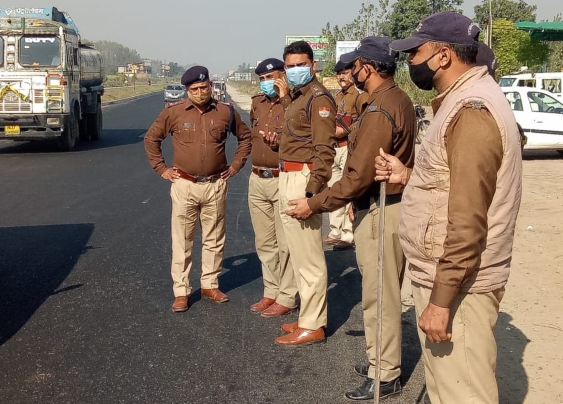 Kisan Andolan News: uttarakhand Farmers broke barricades to go for delhi protest, police arrested farmers