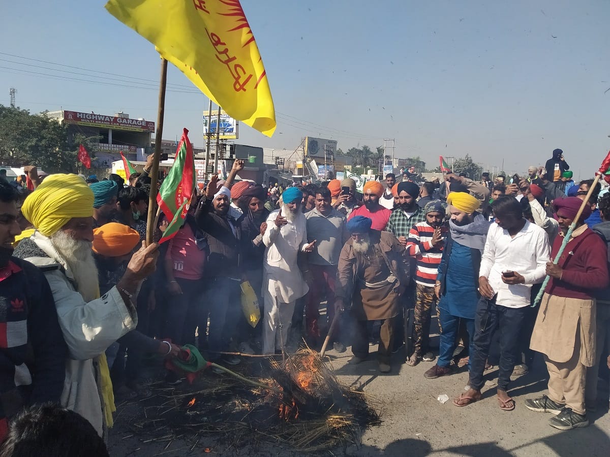 Farmers protest against Farm bill 2020 live updates from Delhi Haryana border in hindi