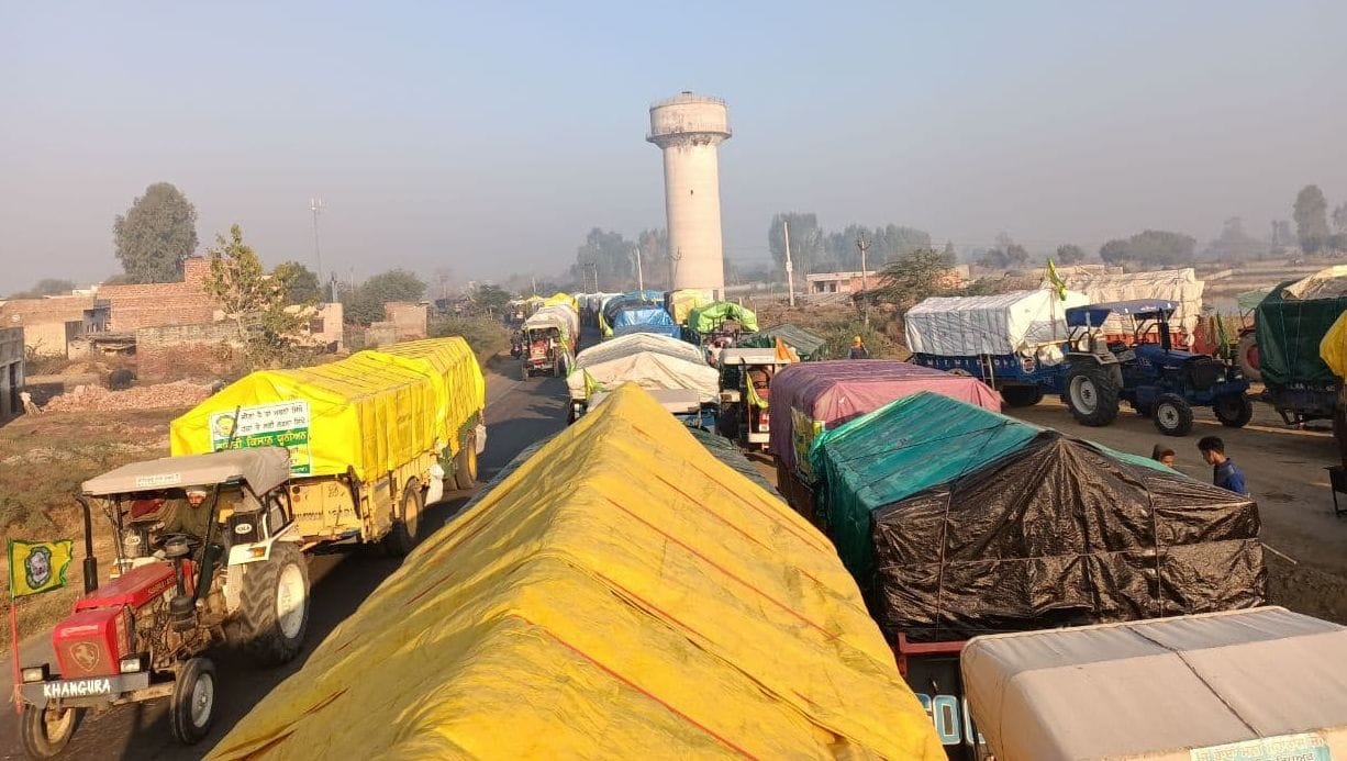 The convoy of farmers continued late Friday evening till Saturday afternoon