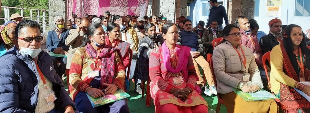 Emphasis put on bringing party customs policies from door to door