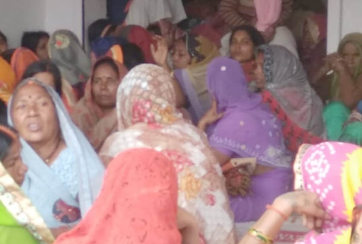 Brother died during preperation on sister's wedding in road accident at maharajganj