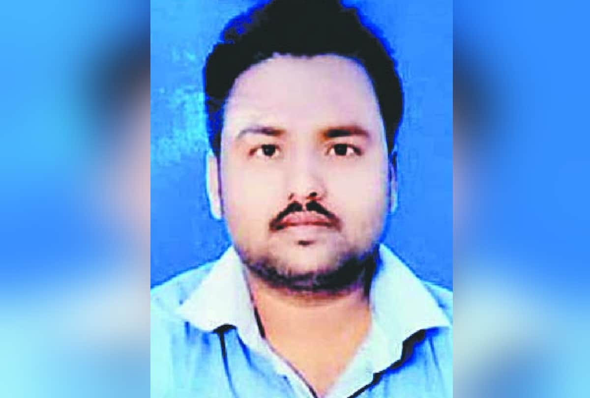 Brother died during preperation on sister's wedding in road accident at maharajganj