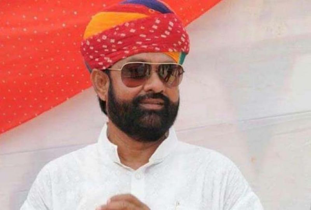 Congress MLA Mahendrajit singh viral video about two btp mla, bjp targets on congress