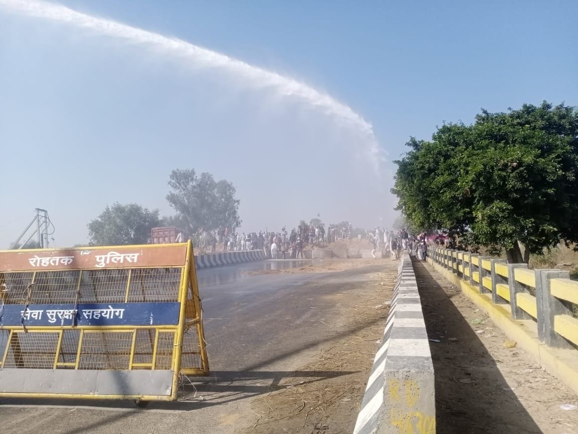 The administration broke the road, released tear gas, killed the water showers, still broke the barricades and moved the farmers to Delhi