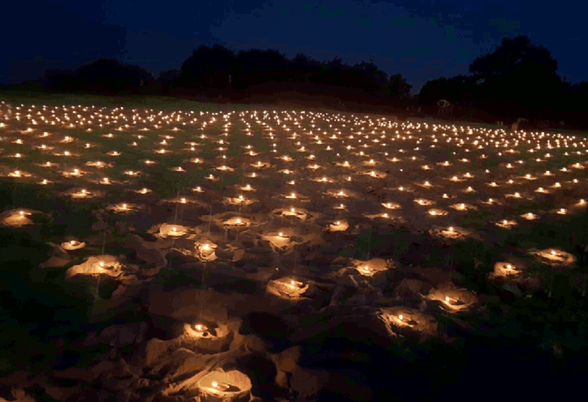 Dev Deepawali is a symbol of the victory day of gods Mahadev broke the ego of Kashiraj Divodas