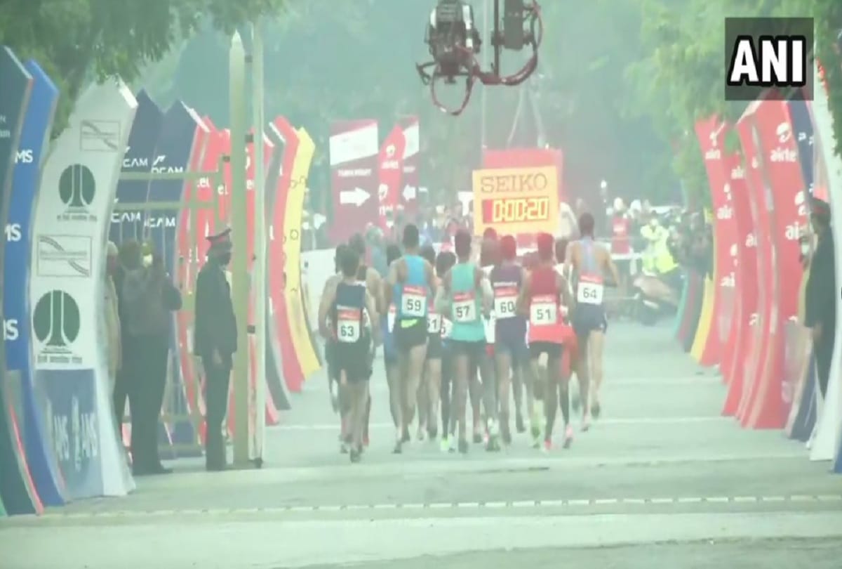 Delhi Half Marathon begins