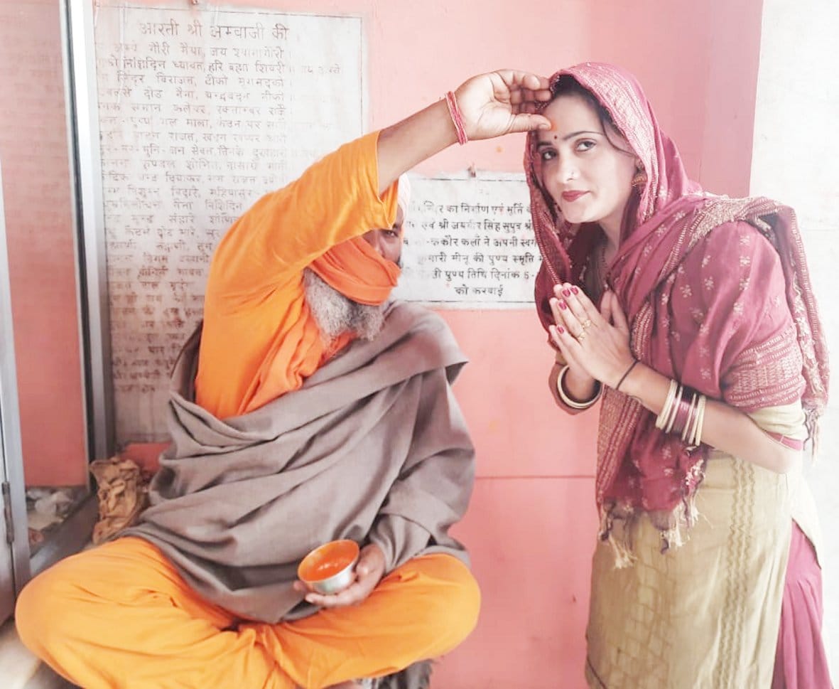 Devotees thronged the cave temple, echoed by Baba Baba
