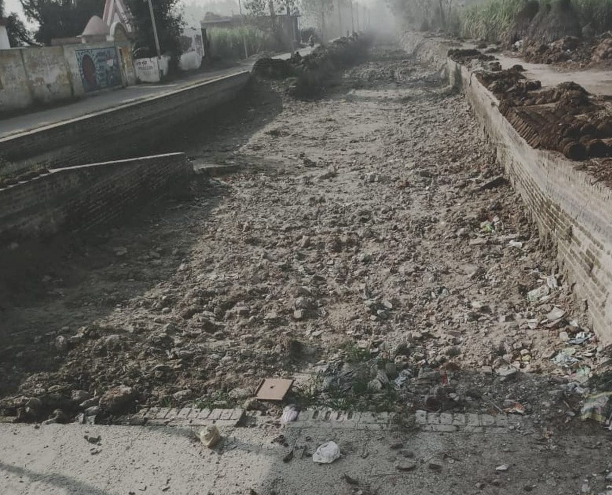 No water in canals and states, farmers upset