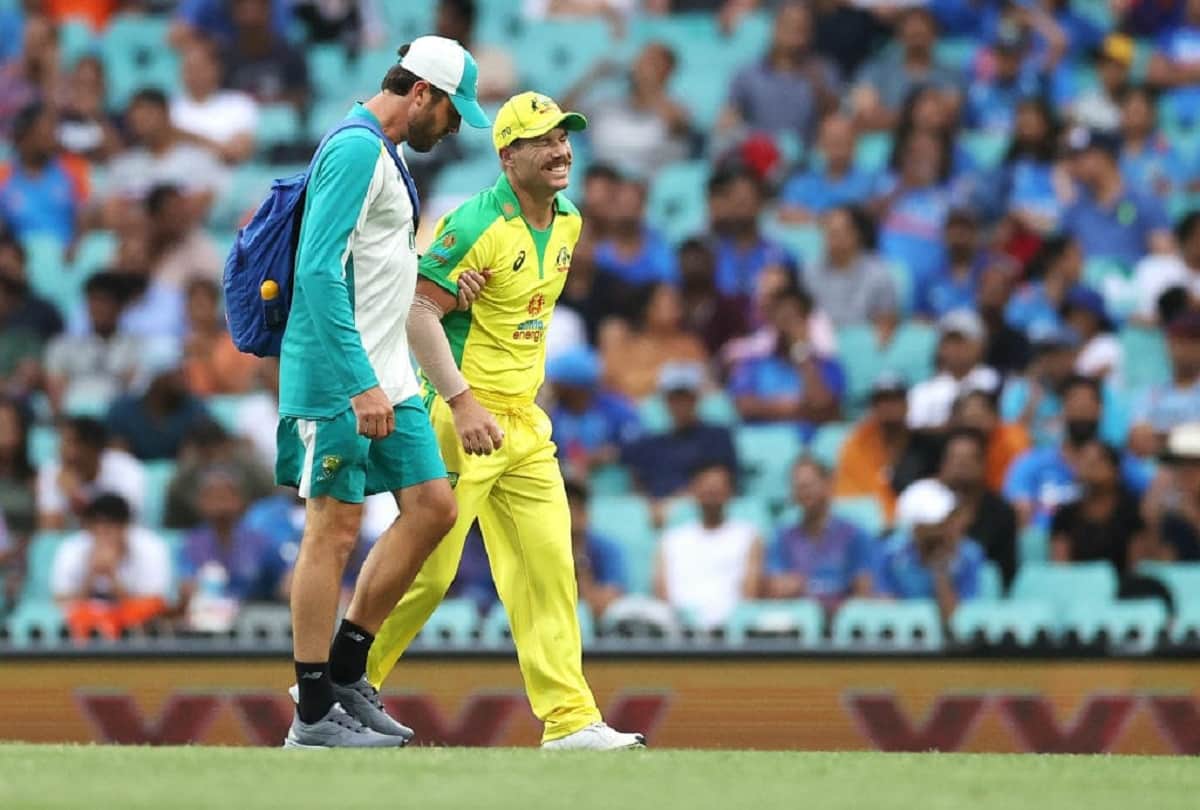 AUSvIND: David Warner injured after hitting two consecutive fifties, reaches hospital