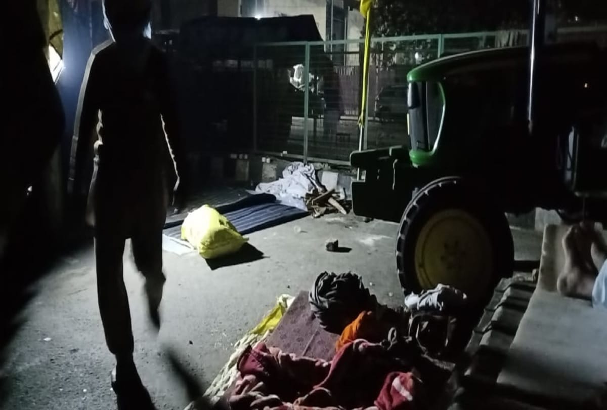 farmers protest on Delhi haryana Border leads to spread of garbages and wastes in nearby places