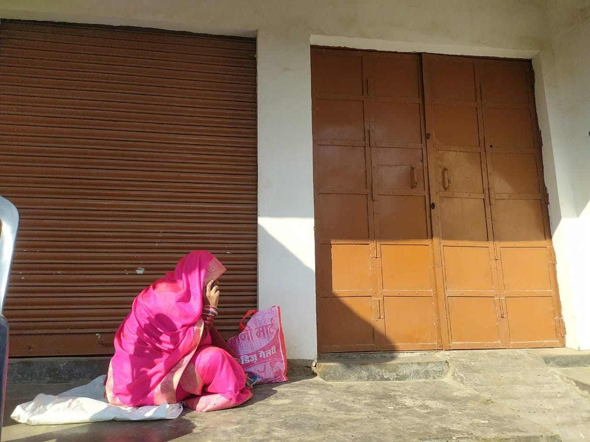 Husband refused to adopt, married woman sitting on strike in mau up