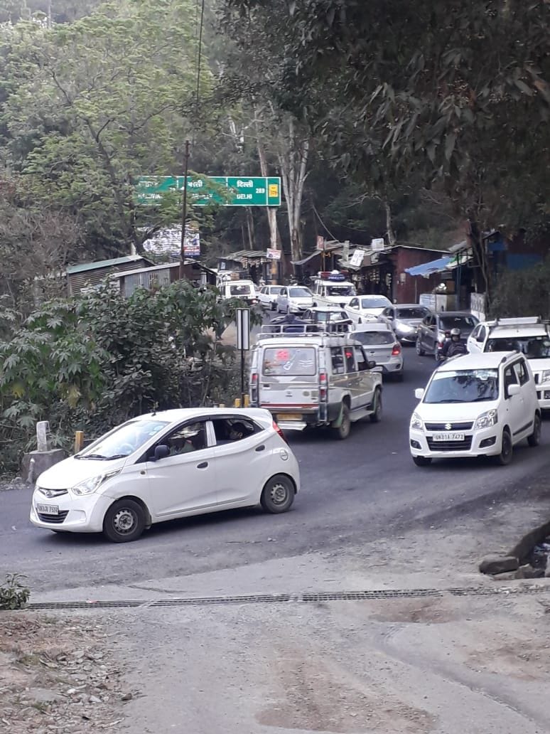 The entire Kumaon traffic keeps crawling on the highway for the second day