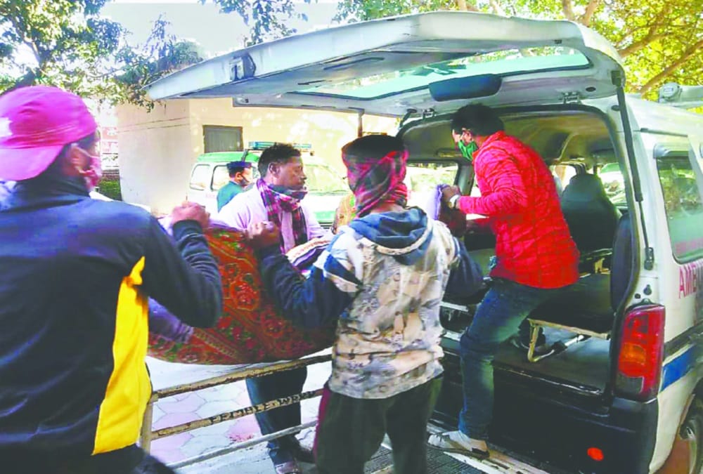 Rishikesh News: Hospital not Admitted Scorched Patient , Wandering in Ambulance