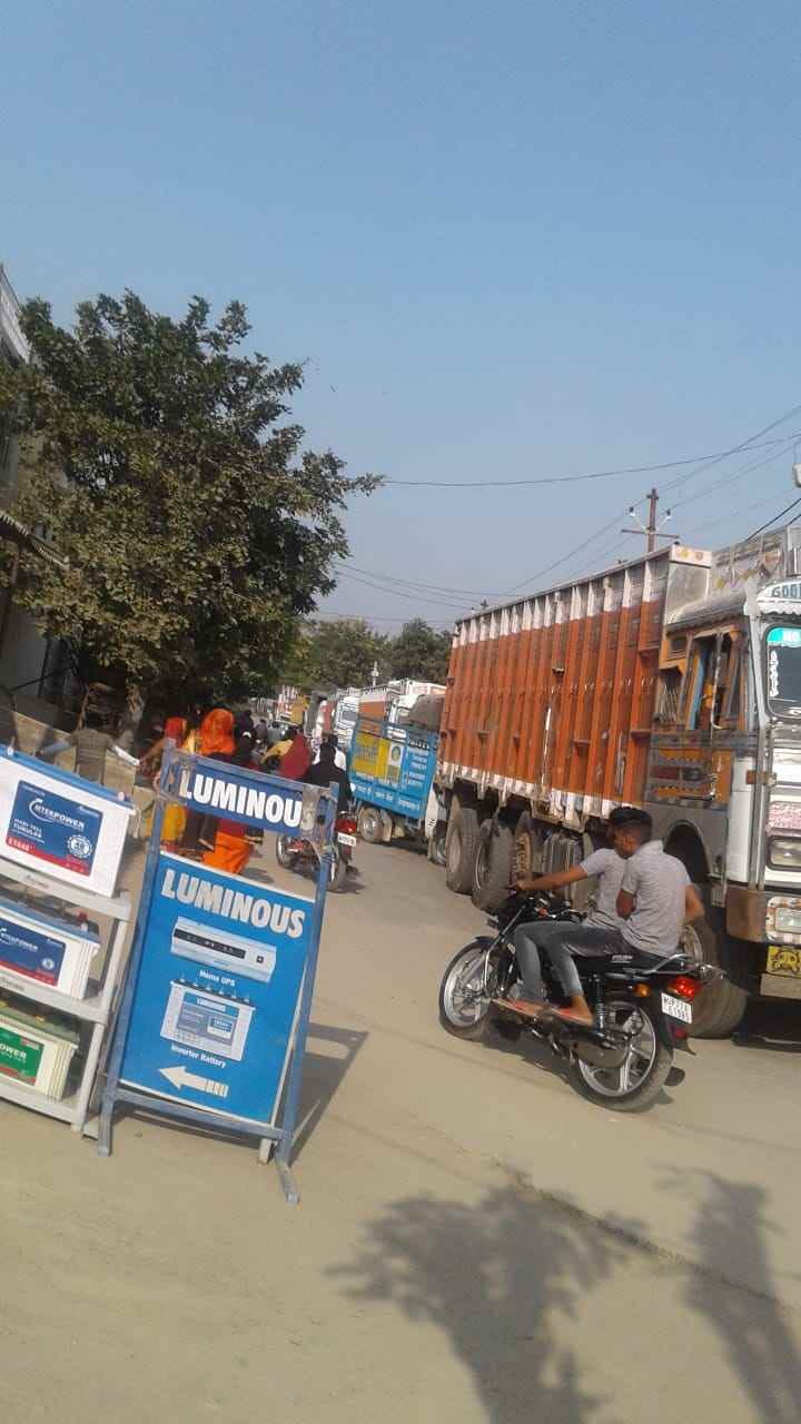 DFC's automatic system fails, three hours jam