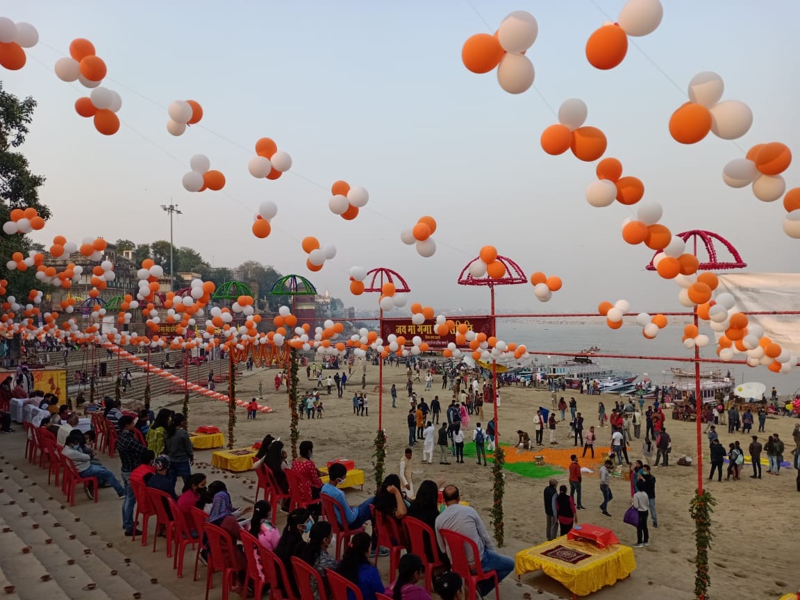 Prime Minister accuses Opposition of neglecting Kashi on development issue