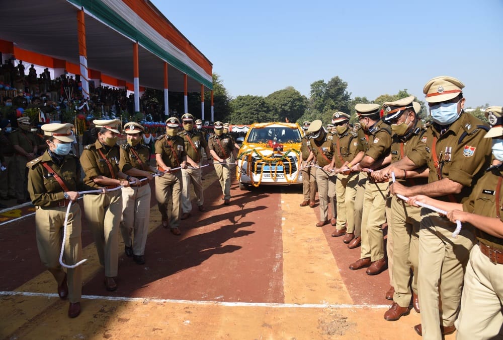Uttarakhand DGP Anil Raturi Retirement Program in dehradun Police Line Photos