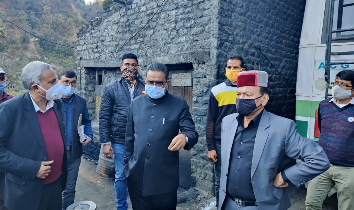 chamba health officer told insfficient doctor issue to minister