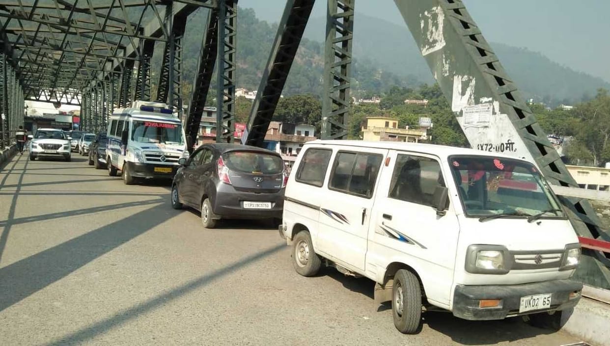Saryu bridge made parking lot near hospital