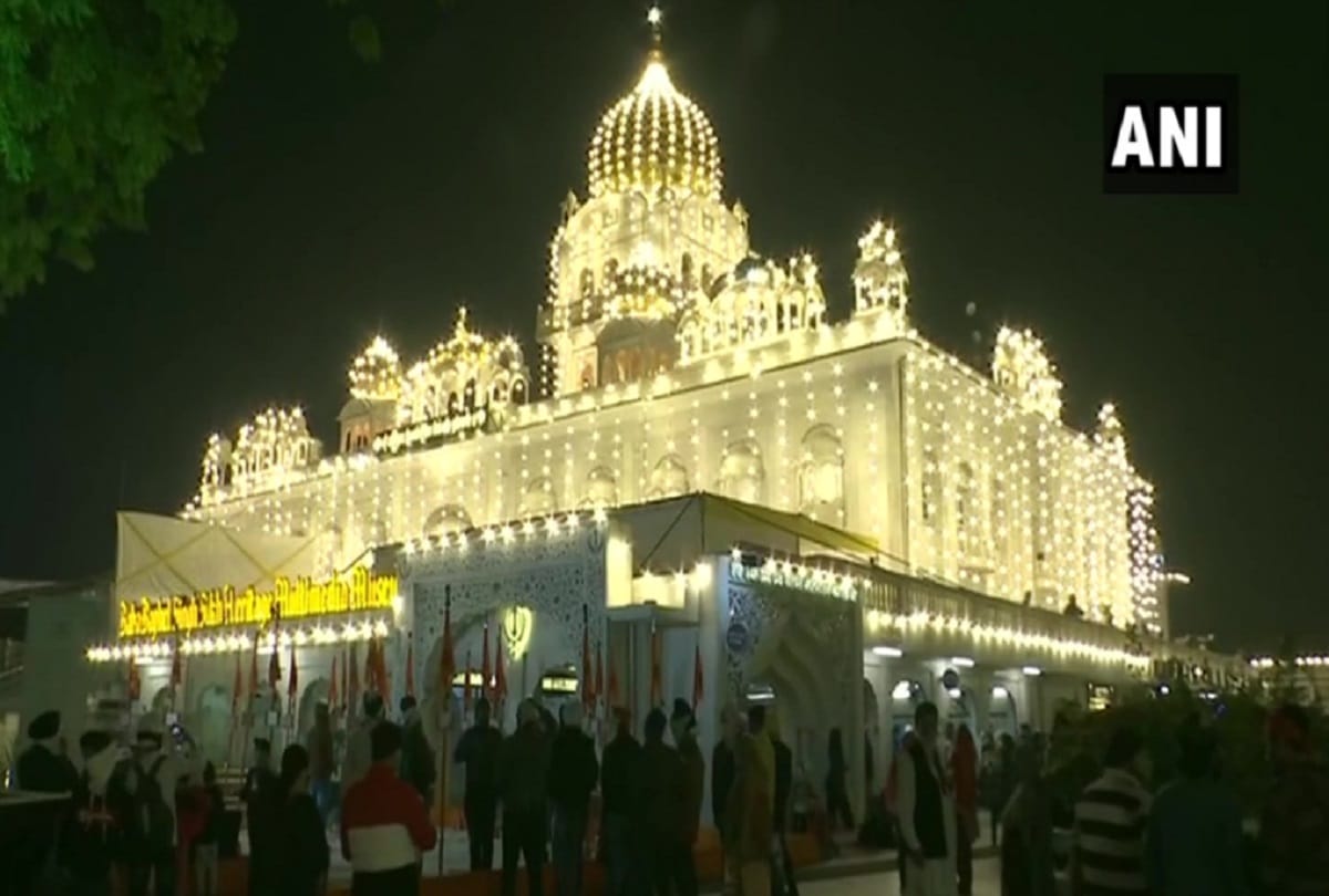 Gurudwara illuminated on the 551st birth anniversary of Guru Nanak Dev ji, see photos