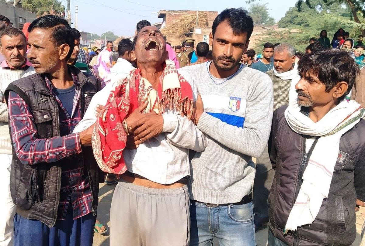 Bsc Student Died In Road Accident Firozabad