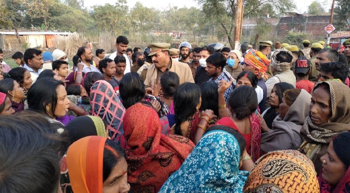 Dead body of young man found in bushes during turmeric ritual, family members accused of murder