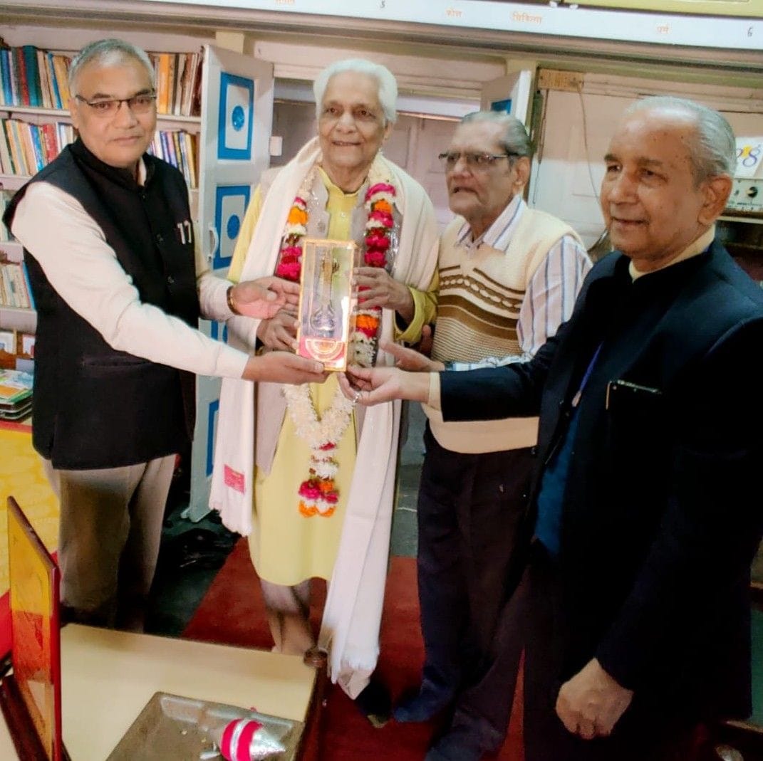 Hathras: Dr. Lakshminarayan Garg received the Music Shikhar Samman
