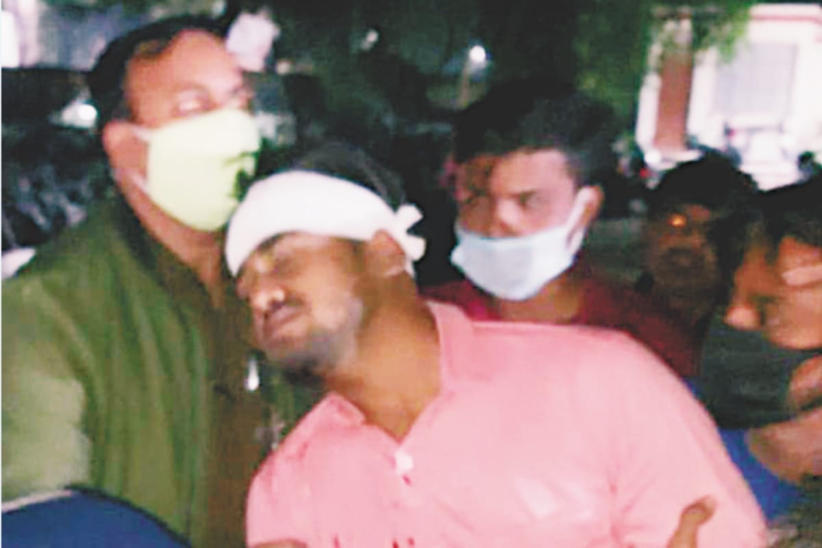 Meerut news: pathrav after molesting a girl student in Shastri Nagar, classmate injured