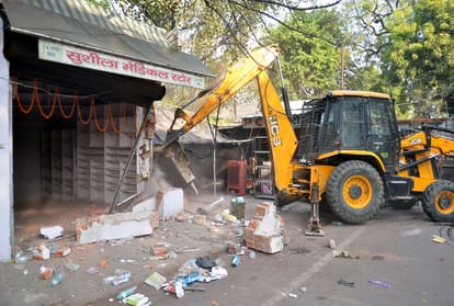 Three drug shops demolished in SRN hospital complex, stir among drug dealers