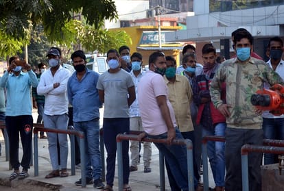 Three drug shops demolished in SRN hospital complex, stir among drug dealers