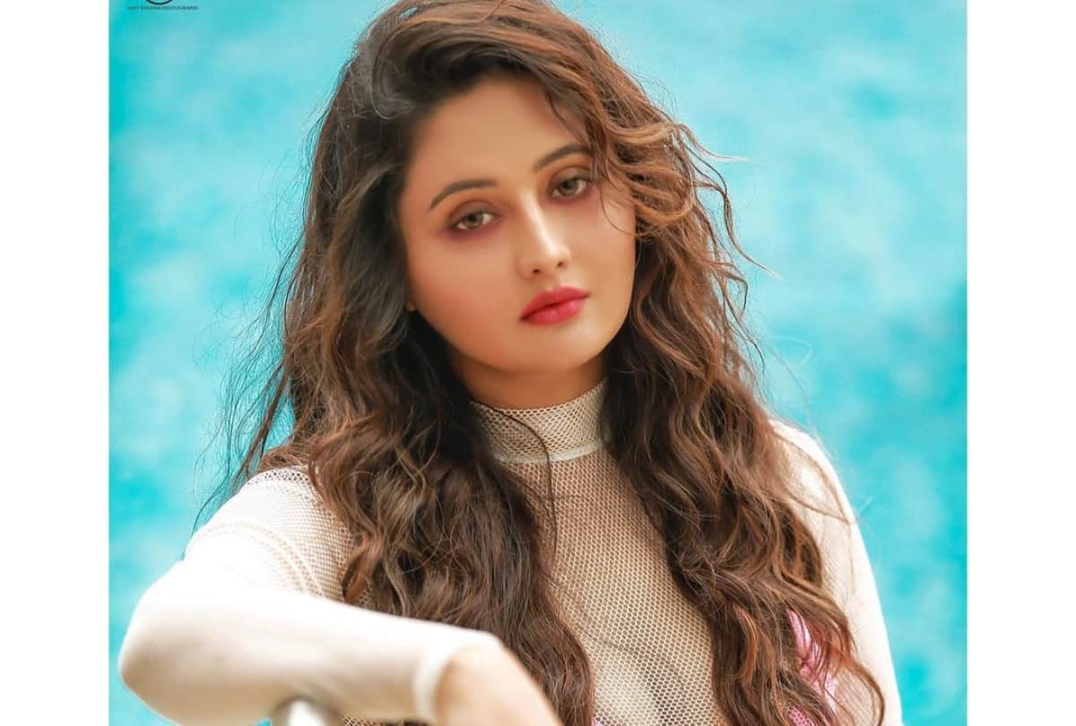 rashmi desai new hot look in hindi