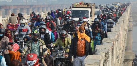 Devotees got jammed from vehicles for Ganges bath
