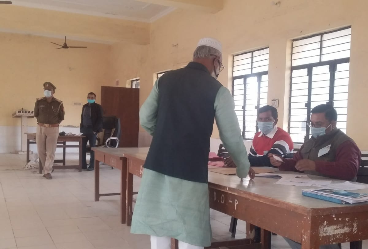 MLC Election 2020 Voting in gorakhpur basti mandal election news update