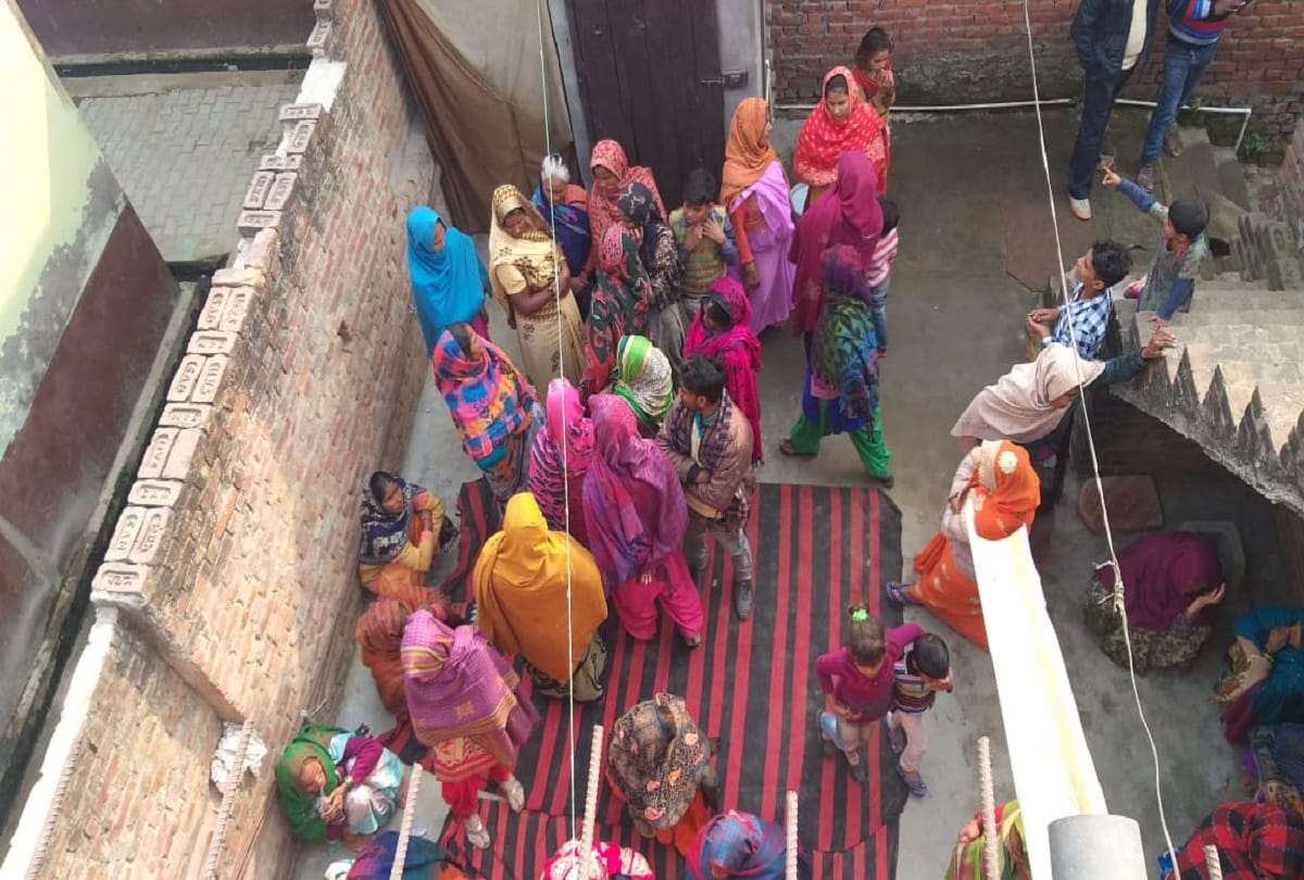 Woman killed during robbery in Moradabad Of Uttar Pradesh
