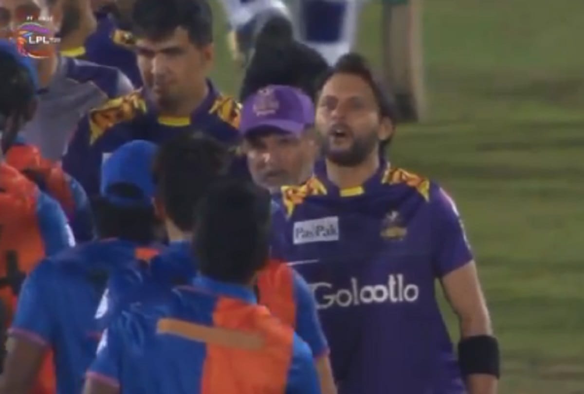 Was scoring centuries before you were born said Shahid Afridi to afghanistani cricketer Naveen-ul-Haq during LPL 2020