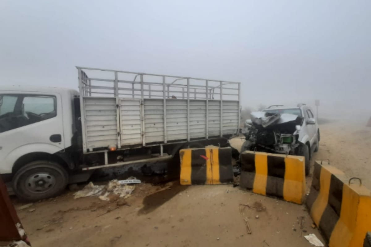 Several vehicles clashed on national highway due to fog in Muzaffarnagar, half a dozen injured