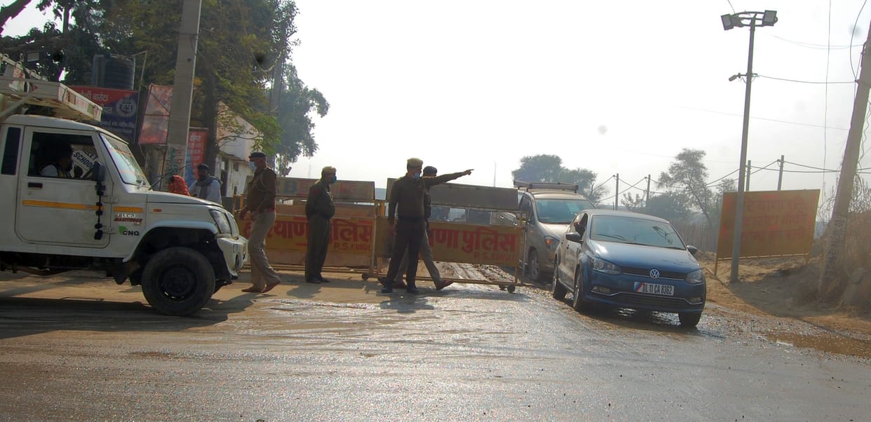 farmers protest, jam, truck