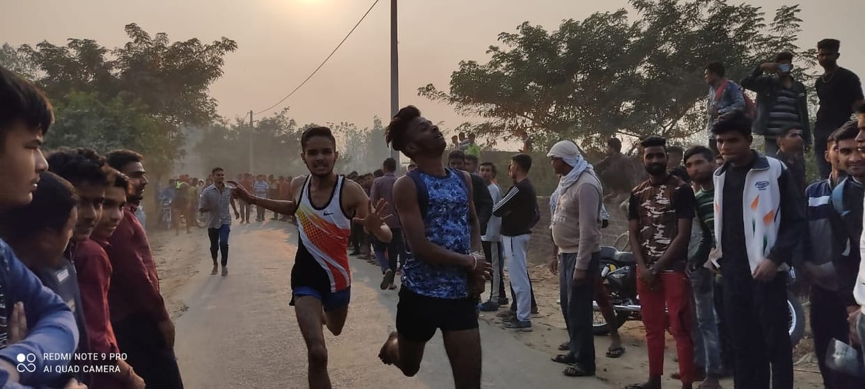 Players showed strength in the race