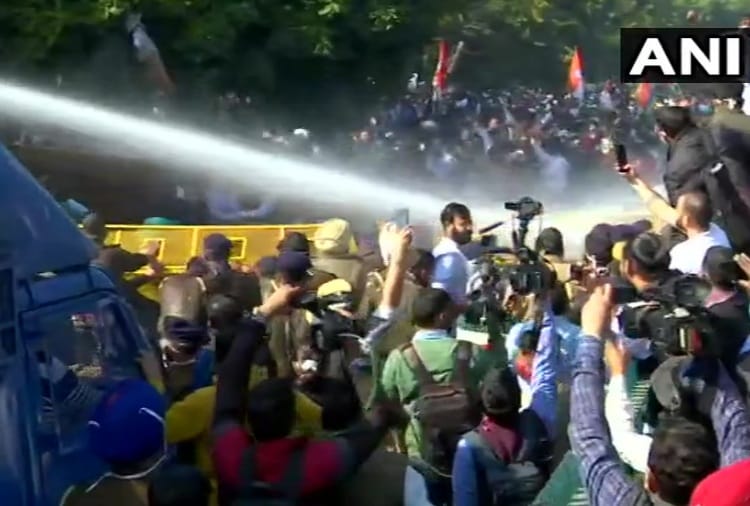 Punjab youth congress workers protest in Chandigarh