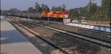 58 bogie goods train reached Bhopatpur with consignment of coal