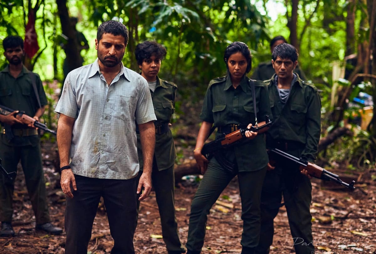 Naxalbari ON ZEE5 REVIEW directed by Partho Mitra starcast Rajeev Khandelwal Satyadeep Mishra Aamir Ali