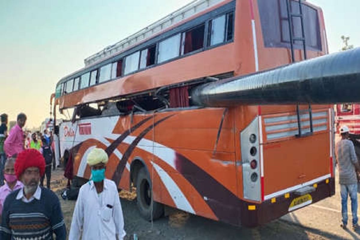 Rajasthan Pali Jaipur Ahmedabad national highway number 162 100 feet long pipe across the moving bus live updates pictures