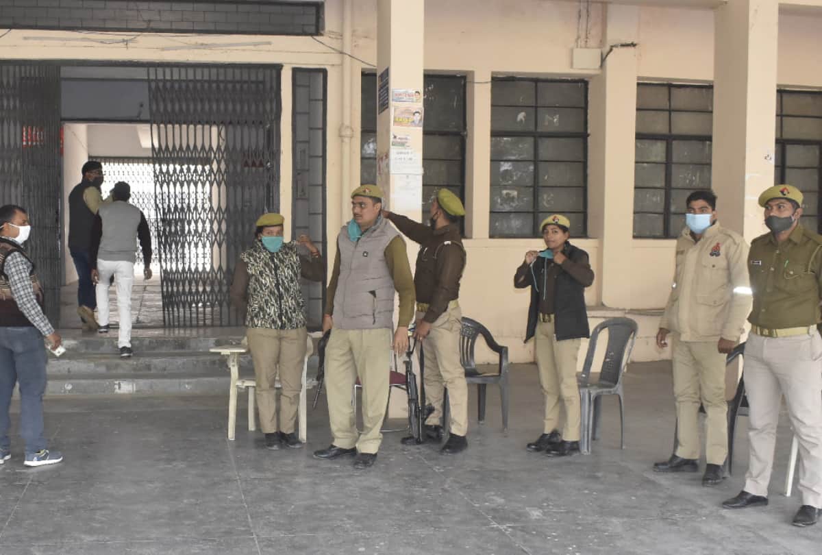 Gorakhpur fajabad teacher election voting done Broken record in uttar pradesh gorakhapur