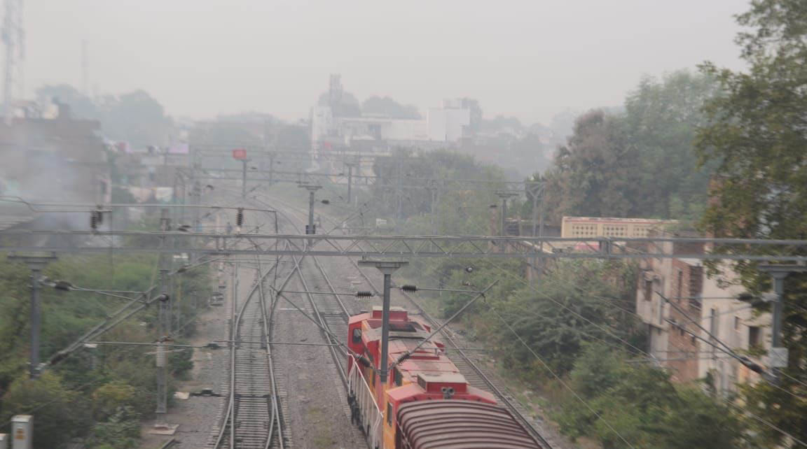 The device will not stop the speed of trains in fog