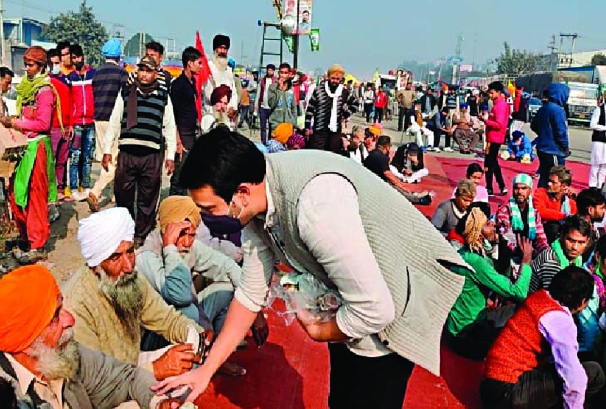 Jayant showed solidarity on the Singhu border