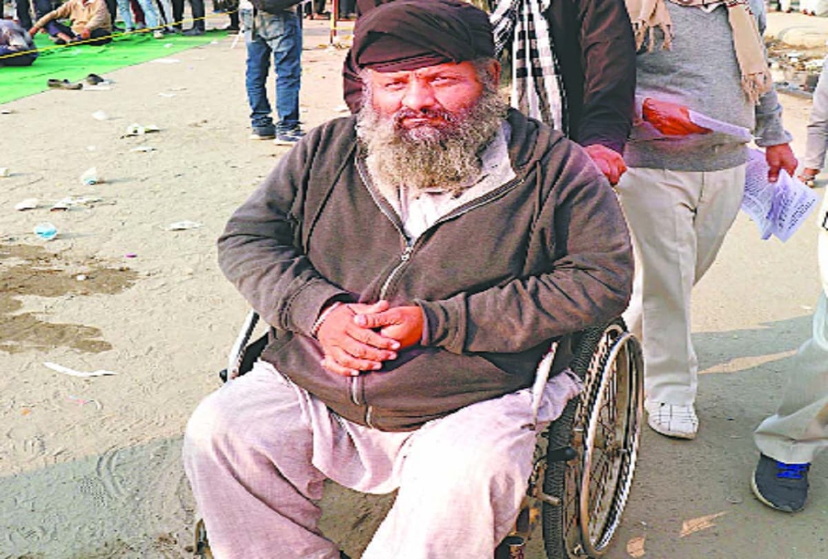 Divyang Harjeet reached Singhu border from Jalandhar in favour of farmers