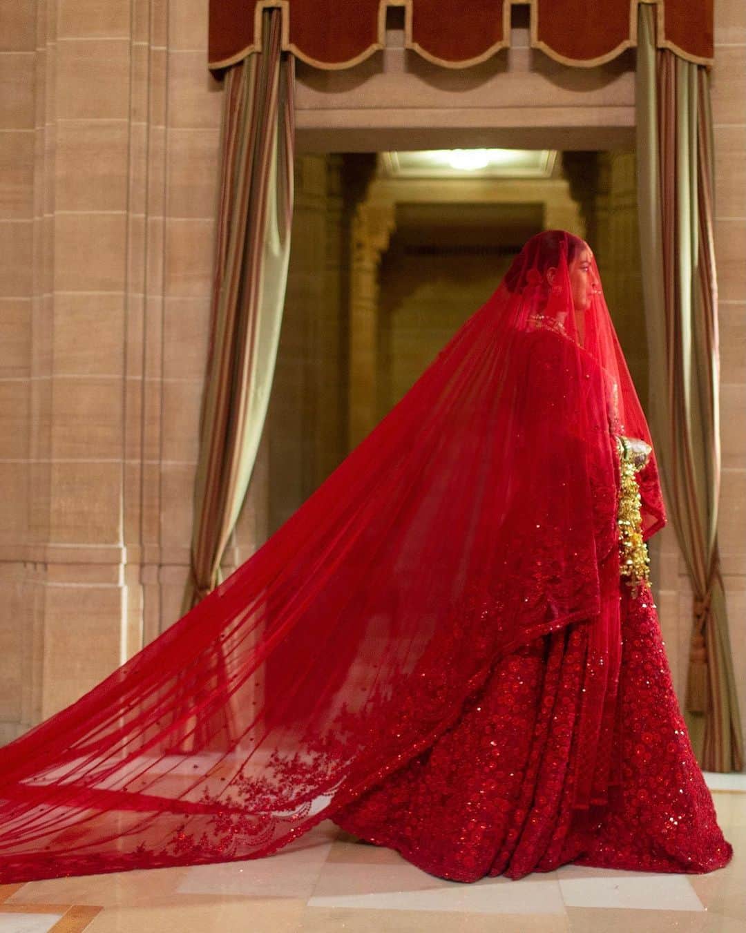 Priyanka Chopra celebrates second anniversary with Nick Jonas by sharing unseen pics from their Great Indian Wedding