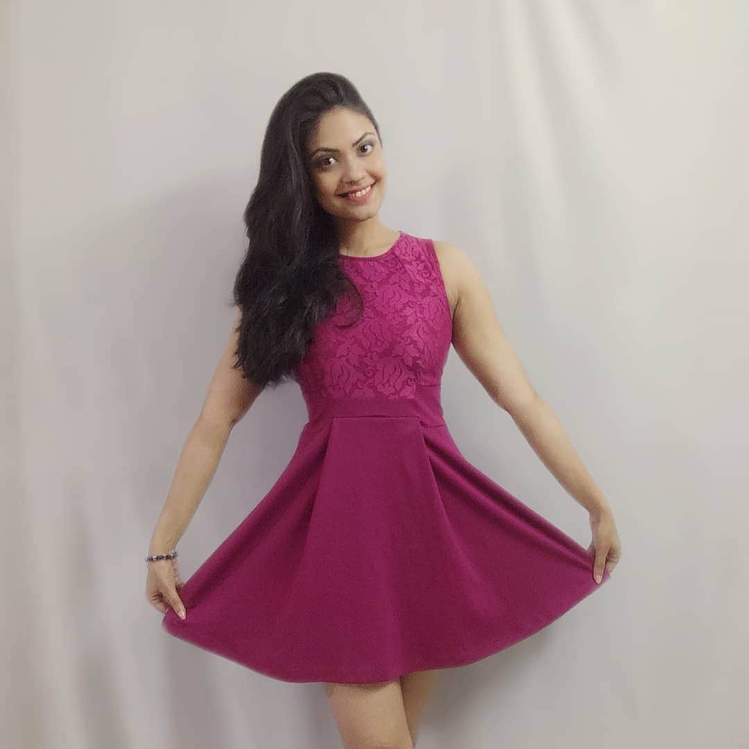 Leja Leja Re model Nina Sarkar goes bald to donate beautiful long locks streams on Instagram