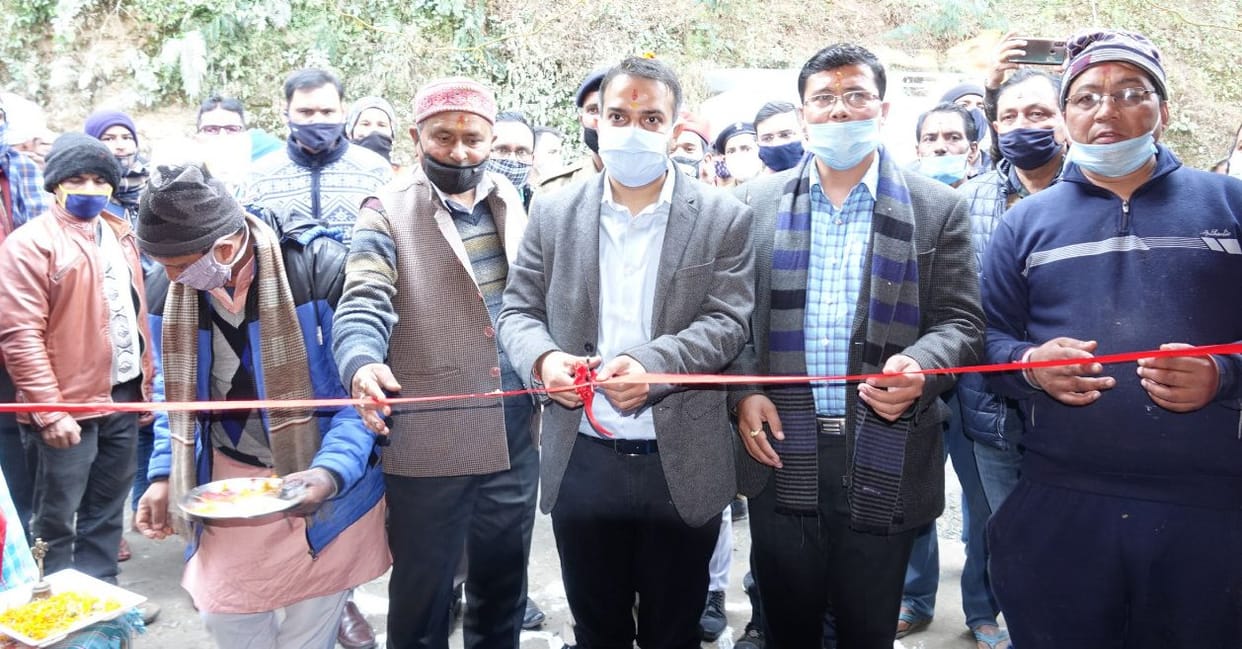 DM inspires self-employment by inaugurating computer center and bakery