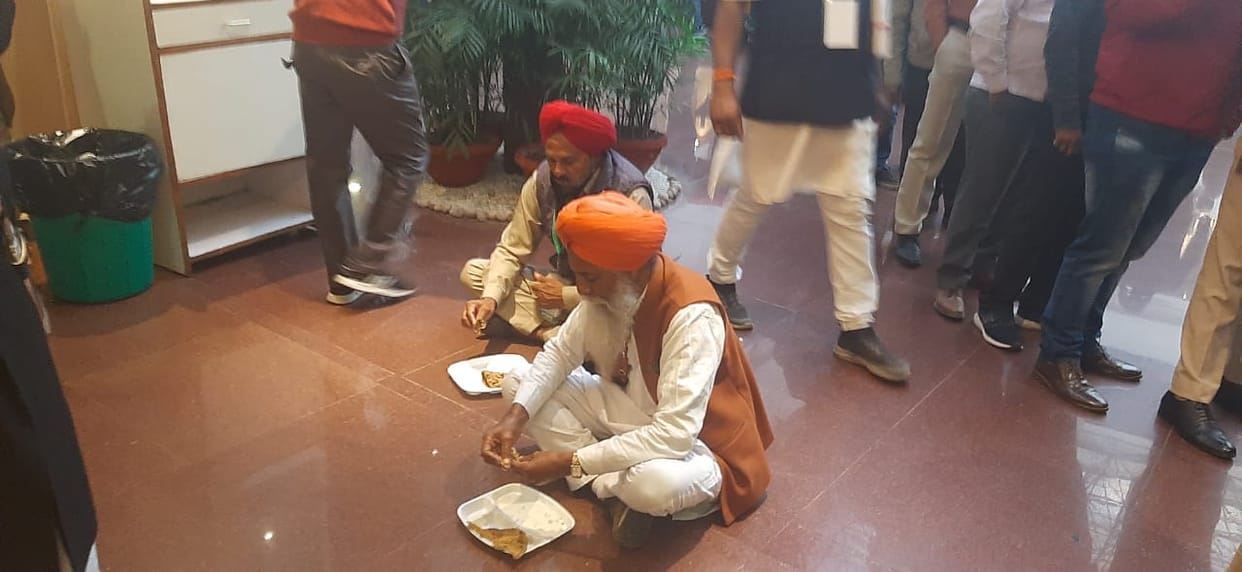 Farmers Protest: Farmers did not have lunch provided by the government in Vigyan Bhawan, know what is the reason