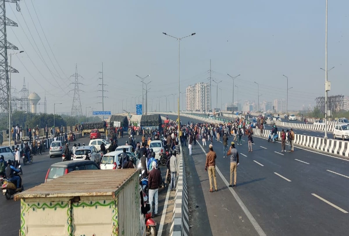 Delhi ncr traffic alert due to farmers protest at delhi borders singhu tikri chilla ghazipur up gate and other borders closed read full information to avoid problem